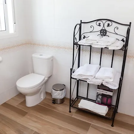 Casa Juan El Choza * Conil De La Frontera